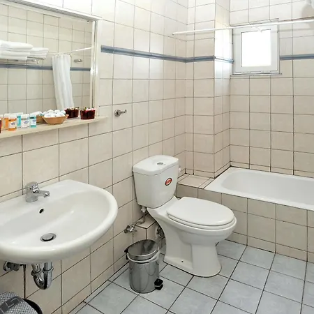 Attica Szálloda 3*